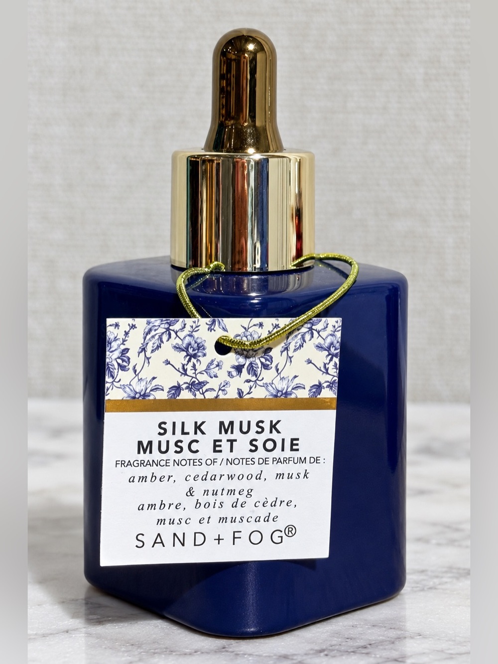 Sand + Fog Silk Musk Eau de Parfum Oil 50 mL - Picture 4 of 5